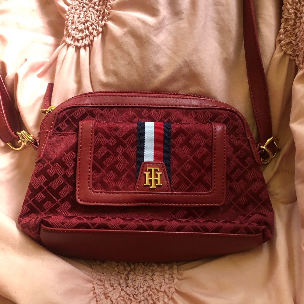 Tommy Hilfiger purse